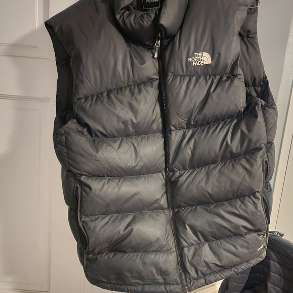 North Face (Vest) - Picture 1 of 2